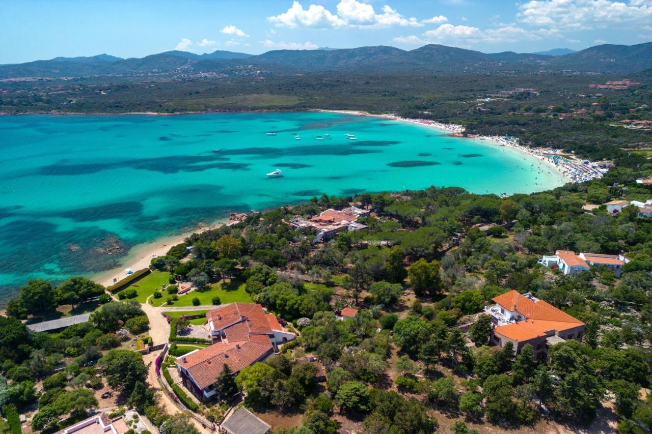 Baia Dorata Beach Apartment Porto Istana Exterior photo